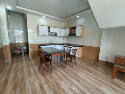  MẶT TIỀN ĐƯỜNG 5M5 SƠN TRÀ - Vài phút ra biển - Toàn khách sạn Villa 3 tầng 3 phòng ngủ 3 mê 0