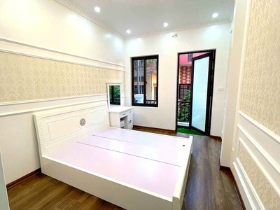 Bán gấp nhà lô góc 3 thoáng, dt 37m2 5 tầng, mt 5,9 m, quan nhân, thanh xuân, chỉ 6.98 tỷ. 3