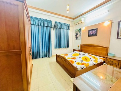 Chính chủ bán gấp nhà 3 tầng mới thủ đức, giá nhỉnh 8 tỷ, vị trí vàng, tặng nội thất xịn 2