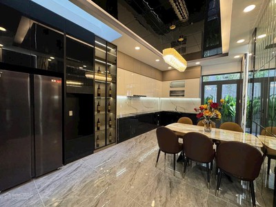 Bán nhà đường cao thị chính kdc nam long q7, 80m2, 4 lầu tặng nội thất 2