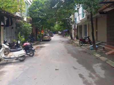 Ngon bổ rẻ, bán nhà chiến thắng, văn quán, ô tô đỗ cửa, giá chào thỏa thuận 0