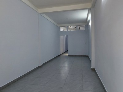BĐS giảm sâu 2 tỷ 14,8 còn 12,8 tỷ - Cần bán gấp nhà riêng hẻm TT Quận 1, trệt, lầu, sân thượng 1