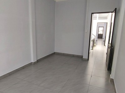BĐS giảm sâu 2 tỷ 14,8 còn 12,8 tỷ - Cần bán gấp nhà riêng hẻm TT Quận 1, trệt, lầu, sân thượng 9