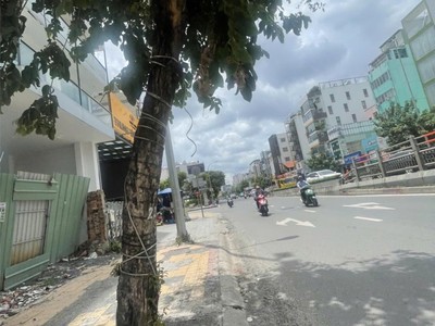 Tân bình - cộng hòa - cổng t3 sân bay - 240m - xây chdv - khách sạn - tòa văn phòng - tuyệt đỉnh 1