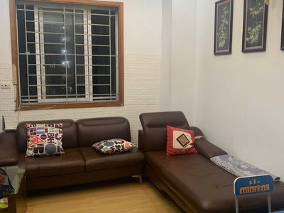 Chính chủ cần cho thuê căn hộ trong toà n2e trung hoà nhân chính, 54m2, 2pn, 1pk, 1vs, bếp. 0