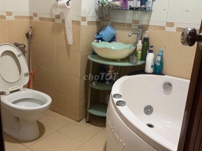 Chính chủ cần cho thuê căn hộ trong toà n2e trung hoà nhân chính, 54m2, 2pn, 1pk, 1vs, bếp. 3