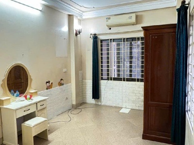 Đống đa- hiếm- hơn 5 tỷ- nhà đẹp- dân xây - 3 mặt thoáng - 3 ngủ khép kín     trung phụng 3