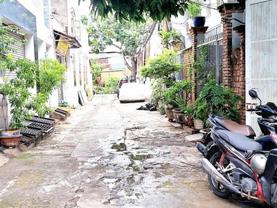 Nhà gấp bán lô góc phạm văn bạch 40mz,nhỉnh 5 tỷ phường 15 tân bình 2