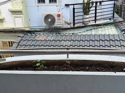 Nhà gấp bán lô góc phạm văn bạch 40mz,nhỉnh 5 tỷ phường 15 tân bình 4