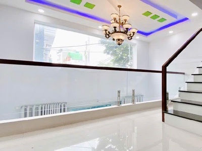 50m2  nhà 5l btct mới tinh xe hơi ngủ trong nhà. đường phạm văn chiêu. p14 gv giá nhỉnh 5 tỷ tl. 2