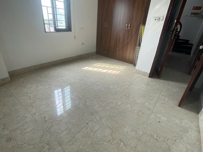 Chính chủ cho thuê nhà mặt sàn tầng 6 0