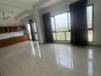 Chính chủ cho thuê nhà mặt sàn tầng 6 3