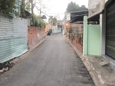 Bán nhà sổ hồng riêng chỉ có 25 tr/m2  Thông đường Nguyễn Văn Bá, phường Trường Thọ, Quận Thủ Đức  2 5