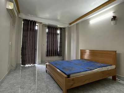 Bán căn 2 mtkd cực thoáng dts 288m 4 tầng 6pn ngay làng tăng phú 12.x tỷ 2