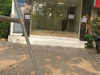 Chính chủ cho thuê cửa hàng tầng 1 mặt đường võ chí công, cầu giấy, hà nội 0