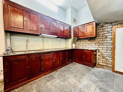 Nhà dân xây cực chắc chắn - trung tâm quận hai bà - khách về ở ngay - vài phút ra phố cổ - an sinh 4