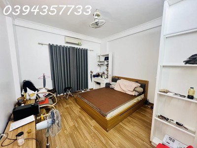 Bán gấp nhà trần quốc hoàn   ngõ rộng phân lô   kinh doanh   sát mặt phố   hơn 10 tỷ 2