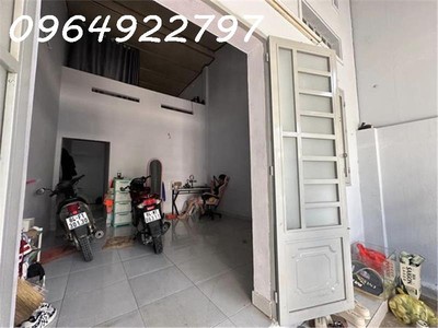 Nhà phố giá rẻ  4m x 22m  84m2, chỉ 4 tỷ 250 thiện chí thương lượng 1