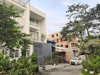 Chính chủ gửi bán đất liên phường - sát đỗ xuân hợp, global city 135m2 sỏ riêng, đối diện công viên 3