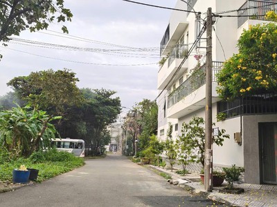 Chính chủ gửi bán đất liên phường - sát đỗ xuân hợp, global city 135m2 sỏ riêng, đối diện công viên 1