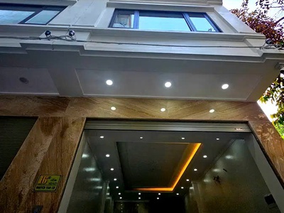 Nhà mới- ô tô ngủ trong nhà phố nguyễn văn cừ- long biên 45m2x 6 tầng, mt4m,10.8 tỷ. 0