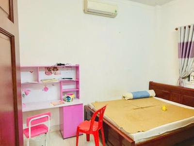 Bán Nhà Đông Tác Dĩ An 1Lầu 1 Trệt Sân Oto Gần SVD Đông Hoà 9
