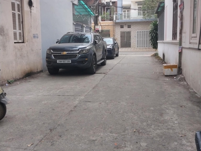 Hiếm Có, Bán Đất Đường Lâm Du, Bồ Đề, Hồng Tiến, 71m2, MT8.2m, Phân Lô, Ô Tô, 12 Tỷ hơn 1
