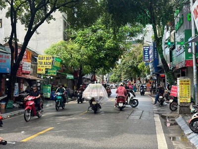 Bán đất mặt phố tương mai siêu to 200M hai bà trưng 0