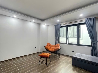 Nhà VĂN CAO 41m2 x Mặt tiền 5.5M, ngõ to và rộng. Cách mặt phố vài bước chân. 2