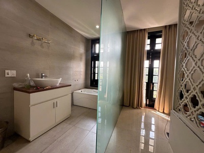 Bán gấp lô đất vip diện tích khủng 303m2 mặt đường biển nguyễn tất thành,thuận phước,hải châu,đà 3