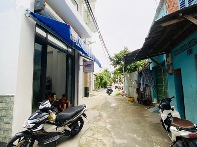 Mặt tiền hẻm 258 bông sao 4.3x15 4 tầng chỉ 9 tỷ 15 0