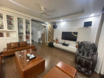 Đầm trấu - nhà mới long lanh full nt - 15m oto - dt55m2 - 10 tỷ 0