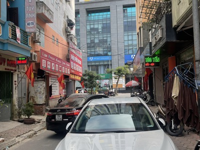 Bán nhà mặt phố kđt văn quán ,đang kinh doanh ,dòng tiền ổn định,tiềm năng tăng giá cao 0