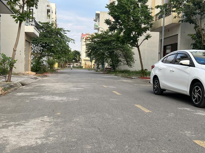 Cần bán nhanh 68m2 đất đường 17,5m nhánh Hoàng Quốc Việt chỉ 3,55 tỷ 2