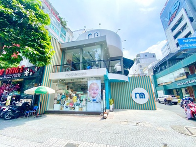 Cho thuê nhà 185 Nguyễn Thị Minh Khai, Phạm Ngũ Lão, Q1. 3 Tầng, DT 500m2 chỉ 250tr 0