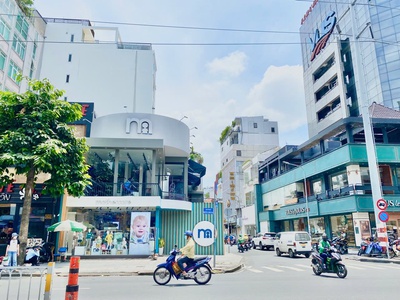 Cho thuê nhà 185 Nguyễn Thị Minh Khai, Phạm Ngũ Lão, Q1. 3 Tầng, DT 500m2 chỉ 250tr 2