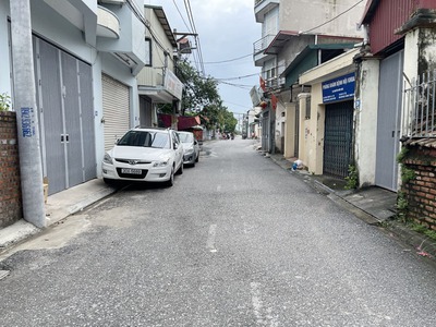 Chính chủ cần bán 154m2 đất, vuông đẹp, đường ô tô tránh tại xóm 2 Đông Dư, Gia Lâm 0