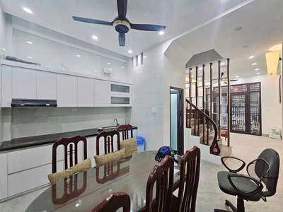 Hàng hiếm, Cực hiếm bán: Mỹ Đình 36m2 4 tầng phân lô cán bộ giá nhỉnh 6 tỷ 2