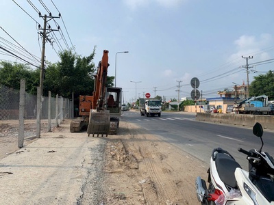 2670m2 đất mặt tiền tỉnh lộ 824 giá 23 tỷ 2