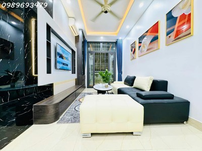 Nhà đẹp đón tết, giá 7.8 tỷ khương trung, thanh xuân, 40m, 4 tầng, cách ô tô 15m, gần hồ, an sinh 2