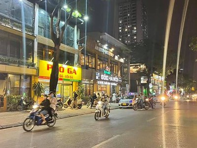 Mặt phố tô hiệu, kinh doanh siêu đỉnh.  phố vip quận cầu giấy, 60m2, 3 tầng, mt 6m. giá: 46 tỷ. 1