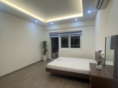 Bán căn hộ tòa cienco1 hoàng đạo thúy, căn góc, 5 ngủ, ở vip, kd vp, 155m, 9.4tỷ 4