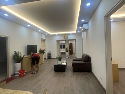 Bán căn hộ tòa cienco1 hoàng đạo thúy, căn góc, 5 ngủ, ở vip, kd vp, 155m, 9.4tỷ 1