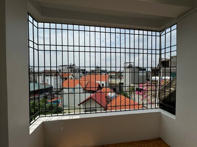 Hiếm, bán nhà đẹp ngọc thuỵ - long biên - ô tô tránh - gần chợ, công viên, 40m2,5 tầng nhỉnh 7 tỷ 2