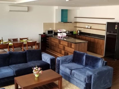 B.a.n nhà từ hoa view khách sạn 5sao sheraton và intercon vị thế đắc địa  176m 8 tầng mặt tiền 1