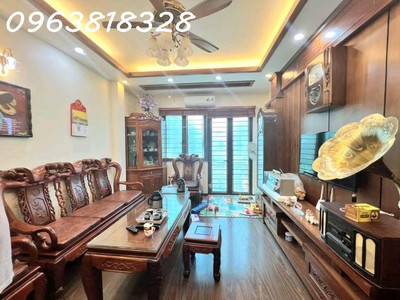 Nhà đẹp bên mỹ ở ngay - 2 thoáng - ngõ nông gần ô tô - sổ hoa hậu - tiện ích đỉnh - 40m2 nhỉnh 6 tỷ 1