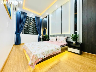 Nhà đẹp đón tết, giá 7.8 tỷ khương trung, thanh xuân, 40m, 4 tầng, cách ô tô 15m, gần hồ, an sinh 4