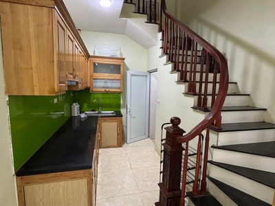 chính chủ bán nhà 35m , 4 tầng, phố trần thái tông, cầu giấy 1