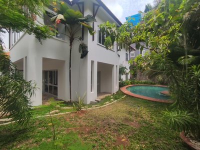 Cho thuê biệt thự bình an quận 2, sát trần não, có sân vườn và hồ bơi 1