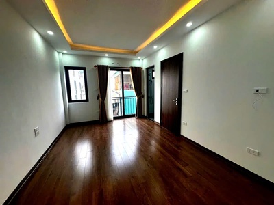 Nhà mới- đẹp 5 tầng phố đàm quang trung  ô tô đỗ cửa ,full nội thất, 32m2, mt 5.4m, 6.6 tỷ. 2